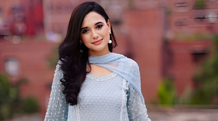 ‘রাক্ষস’ ছেড়ে ‘বনলতা এক্সপ্রেস’-এ যুক্ত হলেন সাবিলা নূর