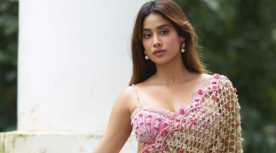 অভিনয় থেকে বিরতি নিচ্ছেন জাহ্নবী