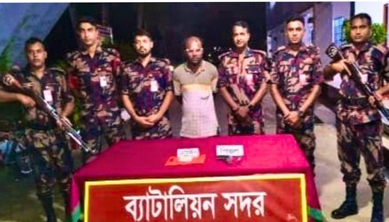 কুষ্টিয়ায় অস্ত্র ও মাদকসহ যুবদল নেতা গ্রেফতার