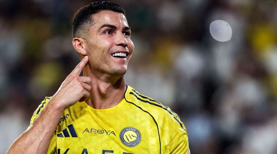 ৯৫০ গোল করে ইতিহাস গড়লেন রোনালদো