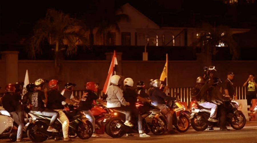 কুয়ালালামপুরে ট্রাম্পবিরোধী বিক্ষোভে উত্তাল, গ্রেপ্তার ৫০