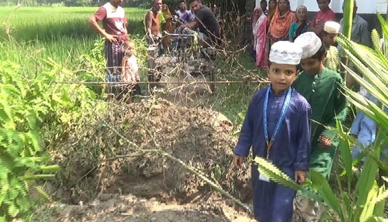 গাইবান্ধায় চরম ভোগান্তিতে পড়েছেন শিক্ষার্থী ও গ্রামবাসীরা