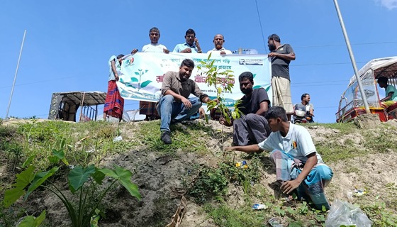তালতলীতে জলবায়ু ও পরিবেশের ভারসাম্য রক্ষায় দুই শতাধিক বৃক্ষরোপণ