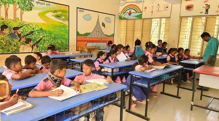 হাজার হাজার বিদ্যালয়ের শূন্য পড়ছে রয়েছে প্রধান শিক্ষকের পদ