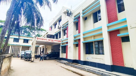 বাবুগঞ্জ স্বাস্থ্য কমপ্লেক্সে জনবল সংকট, স্বাস্থ্যসেবা ব্যাহত