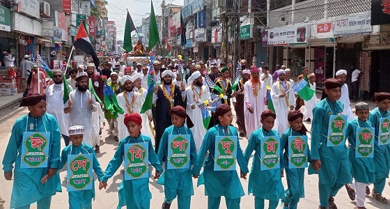 সৈয়দপুরে উত্তরবঙ্গের সর্ববৃহত্তম মিলাদুন্নবীর জুলুছে লাখো মানুষ ঢল