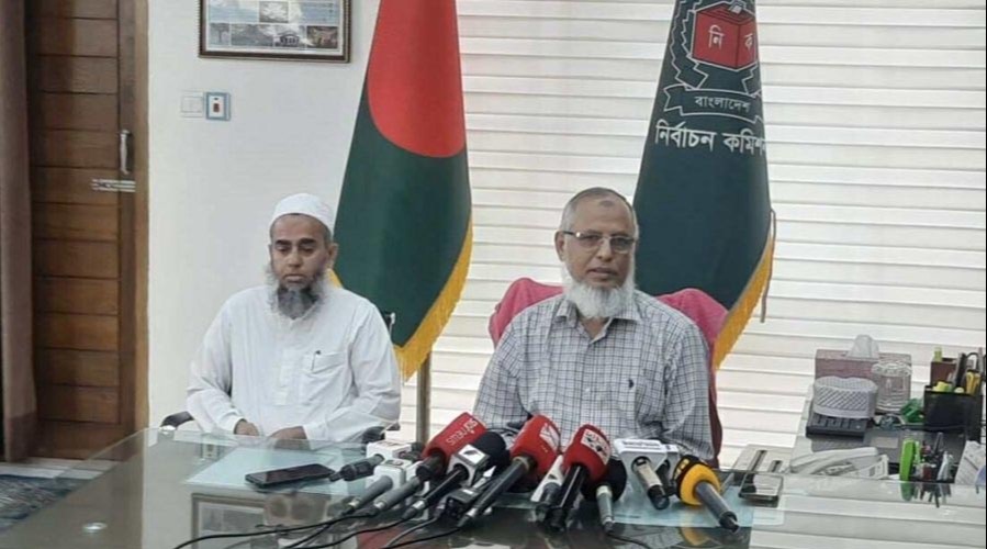 ভোটের পরিবেশ অনুকূলে, আসন সীমানা চূড়ান্ত: ইসি আনোয়ারুল ইসলাম