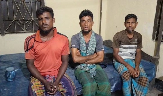 সুন্দরবনে বিনা অনুমতিতে প্রবেশের অভিযোগে ৩ জেলে আটক