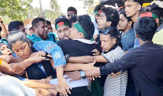 বরিশালে ওসিসহ পাঁচ পুলিশের বিরুদ্ধে মামলা দায়ের