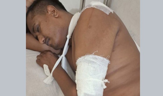 রায়গঞ্জে ছাত্রদল নেতার উপর আওয়ামী সন্ত্রাসীদের হামলা