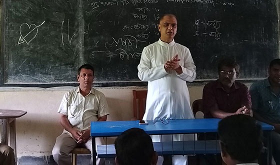 যোগ্য ব্যক্তিদের নির্বাচিত হলে এলাকায় ব্যাপক উন্নয়ন হবে : রুকুনুজ্জামান