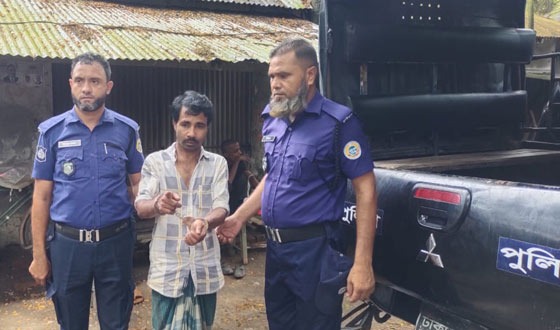 ইভটিজিংয়ের অপরাধে এক যুবককে তিন মাসের কারাদণ্ড