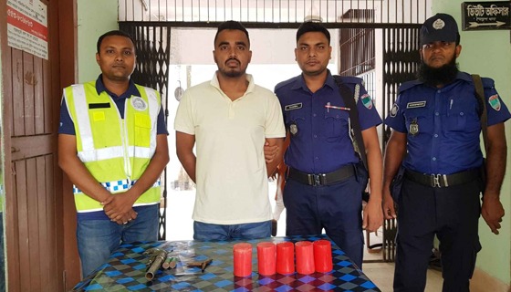 শৈলকুপায় অস্ত্র-গুলি ও বিস্ফোরকসহ সন্ত্রাসী গ্রেফতার