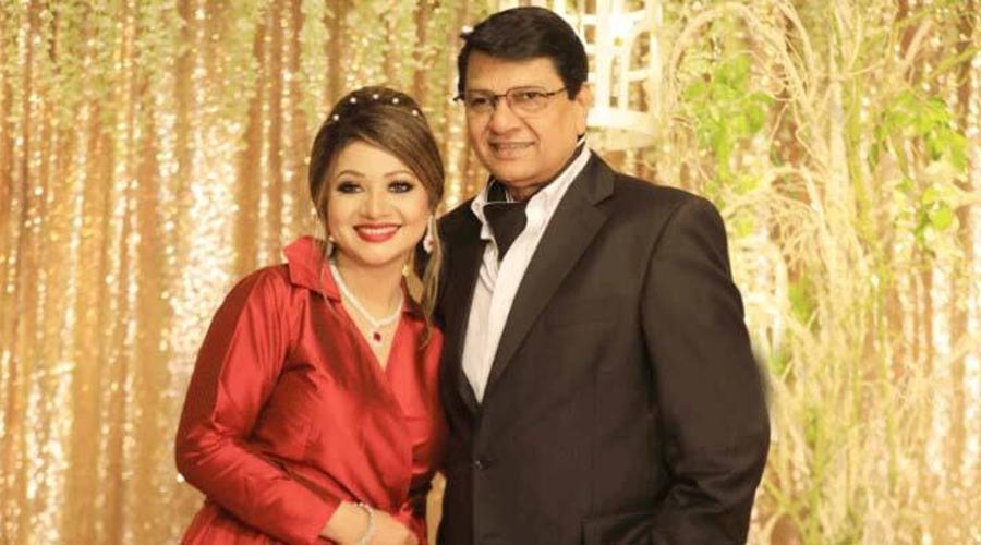 চিত্রনায়ক আলমগীরের নামে ভুয়া আইডি: সতর্ক করলেন মেয়ে আঁখি আলমগীর