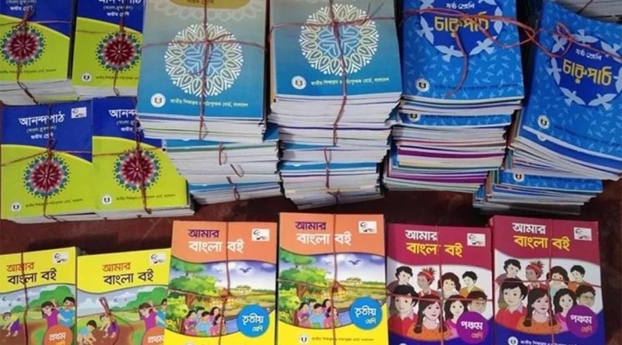 মাধ্যমিক শিক্ষার্থীদের দেরিতে পাঠ্যবই পাওয়ার শঙ্কা বাড়ছে