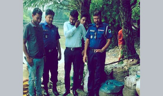 কালিগঞ্জে বাগদা চিংড়িতে অপদ্রব্য পুশের অপরাব্যেবসায়ীকে জরিমানা