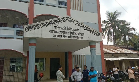 ক্ষেতলালে আন্তস্কুল ফুটবল খেলাকে কেন্দ্র করে সংঘর্ষ, আহত ৪