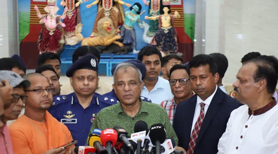 দুর্গাপূজায় সার্বিক নিরাপত্তা নিশ্চিত, কোনো শঙ্কা নেই: স্বরাষ্ট্র উপদেষ্টা