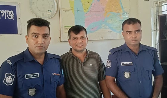 গজারিয়ায় সিআর সাজাপ্রাপ্ত আসামি গ্রেফতার