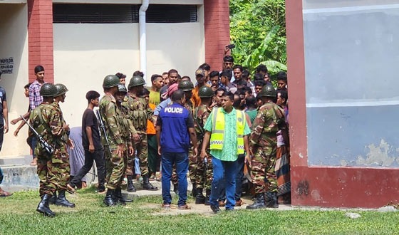 শৈলকুপায় স্কুলছাত্রীকে যৌন হয়রানির অভিযোগ প্রধান শিক্ষকের বিরুদ্ধে