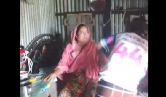 মাদারীপুরে ত্রিপল মার্ডার মামলার আসামির নেতৃত্বে গৃহবধুকে মারধর