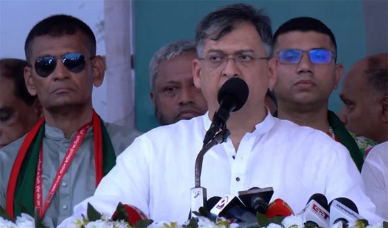 ধর্ম নিয়ে রাজনৈতিক ব্যবসা চলবে না : সালাহউদ্দিন আহমদ