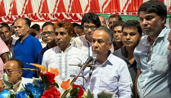 চাটমোহরে কৃষকদলের কেন্দ্রীয় সভাপতির মতবিনিময়