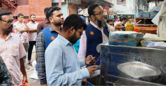 রাজশাহীতে নিতাই মিষ্টি ঘরকে জরিমানা