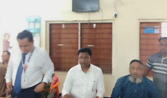 আশাশুনির এসএসসি পরীক্ষা কেন্দ্র পরিদর্শনে কলেজ পরিদর্শক