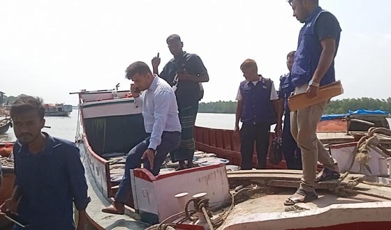 কলাপাড়ায় ৬ হাজার ২০০ লিটার পেট্রোল ও ডিজেল জব্দ