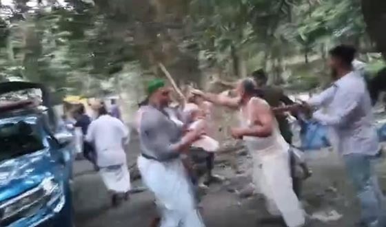 গজারিয়ায়  পুলিশের উপস্থিতিতেই দুই পক্ষের সংঘর্ষ, নারীসহ আহত ১৫