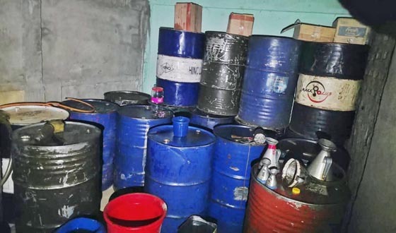 কমলগঞ্জে ১ হাজার ৬০০ লিটার অবৈধ মজুদ ডিজেল জব্দ