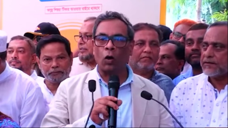 টিকাদান কর্মসূচীতে কোনো ঘাটতি রাখবো না: স্বাস্থ্য প্রতিমন্ত্রী