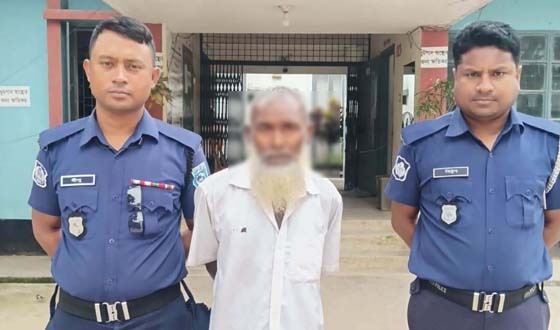 চিরিরবন্দরে শিশু ধর্ষনের চেষ্টায় বৃদ্ধ আটক
