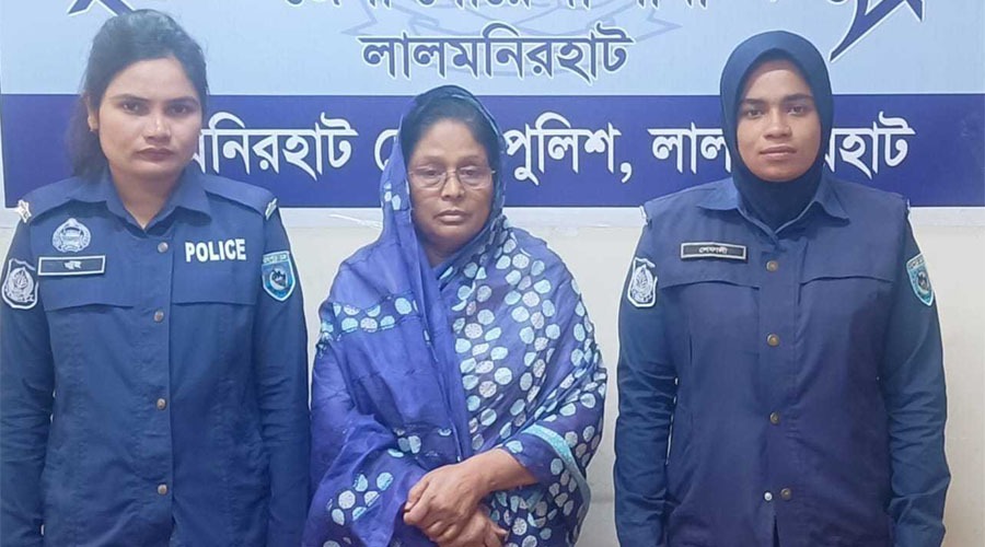 আত্মগোপনে থাকা সাবেক এমপি সফুরা বেগম রুমী গ্রেপ্তার