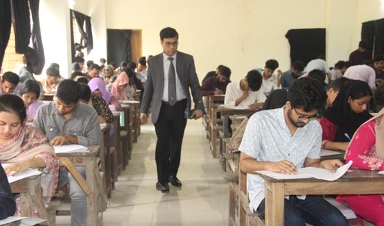 কবি নজরুল বিশ্ববিদ্যালয় কেন্দ্রে জিএসটি গুচ্ছ ভর্তি পরীক্ষা সম্পন্ন