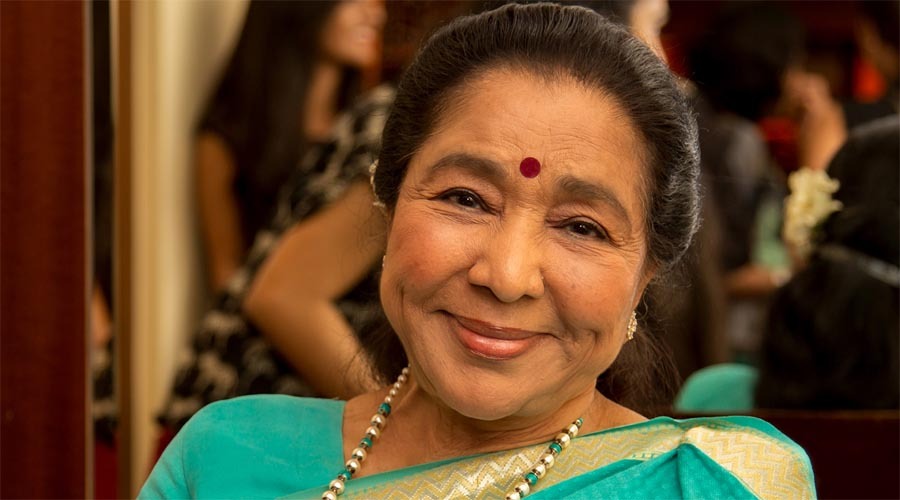 কিংবদন্তি কণ্ঠশিল্পী আশা ভোসলে আর নেই, শোকের ছায়া বলিউডে