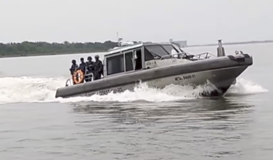 সুন্দরবনে সাঁড়াশি অভিযানে অবৈধ জাল ও রেণুপোনা জব্দ