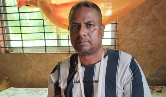 মাদক ব্যবসায় বাধা দেয়ায় অধ্যাপকের উপর সন্ত্রাসীদের হামলা