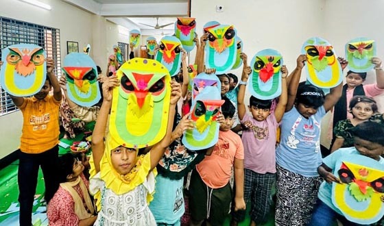 শেরপুরে শিক্ষার্থীদের মধ্যে শিক্ষা উপকরণ বিতরণ