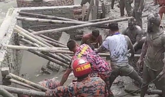 মোরেলগঞ্জে নির্মাণাধীন সেপটিক ট্যাংকের দেয়াল ধ্বসে শ্রমিক নিহত