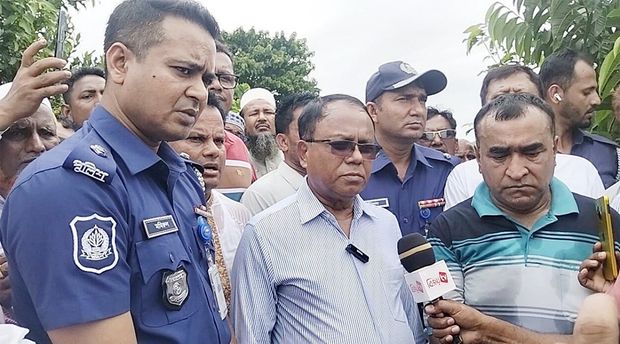 রাজধানীতে এমপি ও ডিএনসিসি প্রশাসকের ওপর হামলা গার্মেন্টস কর্মীদের