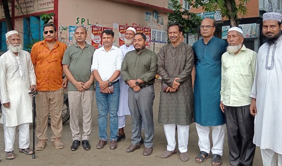 বাতিঘর পাঠাগারের প্রীতি ফুটবল ম্যাচের খেলা সম্পন্ন