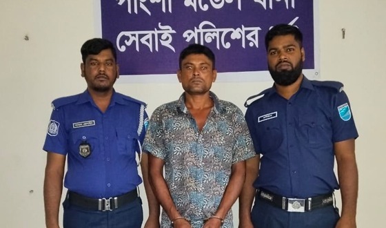লালমনিরহাটে ৯৮ বোতল ফেনসিডিলসহ চার মাদক কারবারির ১০ বছর কারাদণ্ড