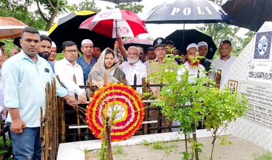 সৈয়দপুরে শহিদ সাজ্জাদ হোসেনের কবর জিয়ারত করলেন ইউএনও