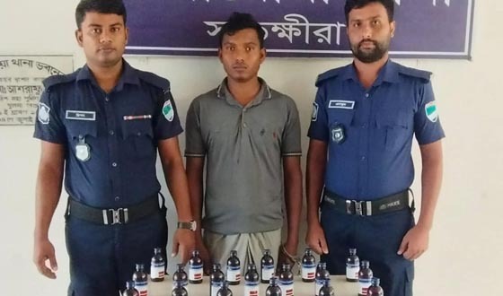 কলারোয়ায় ইসকাফসহ মাদক কারবারি গ্রেফতার