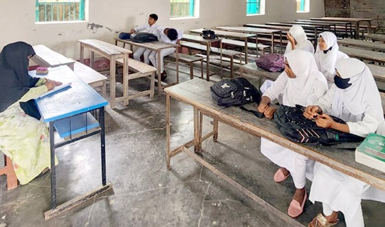 কলাপাড়ায় মাধ্যমিক শিক্ষায় বহুমুখী সমস্যায় ভয়াবহ সংকট