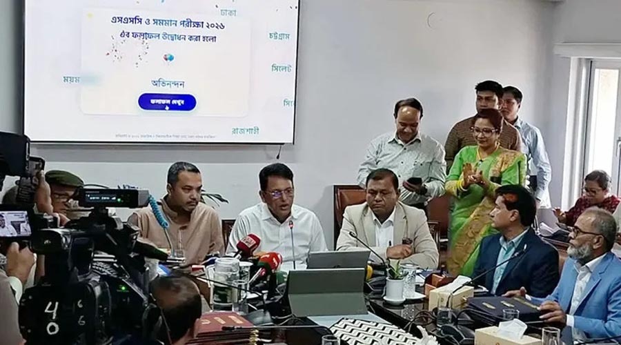‘মন খুলে গান গাওয়া যায়, নম্বর দেওয়া যায় না’: শিক্ষামন্ত্রী