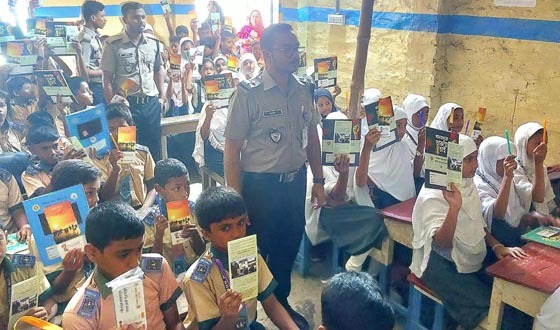 গোমস্তাপুরে মাদকের ক্ষতিকর বিষয়ে শ্রেণি বক্তৃতা