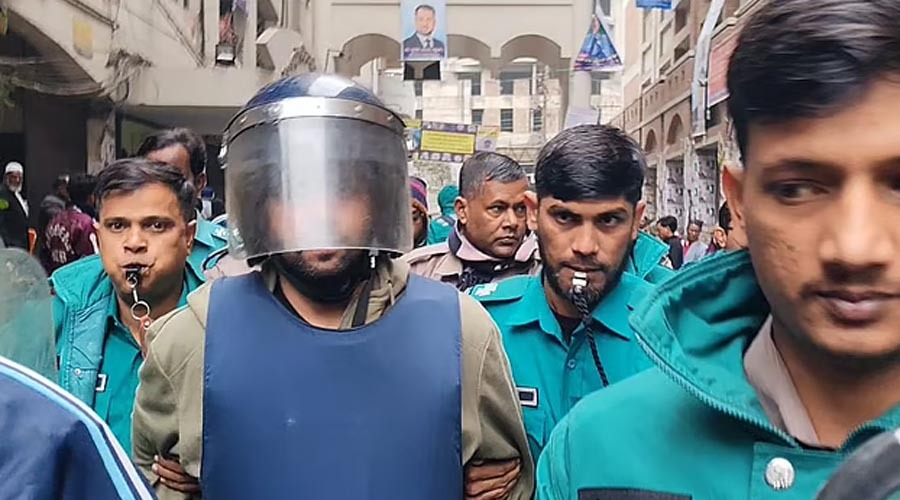 কারাগারে থেকেও কীভাবে গাড়ি পোড়ানোয় জড়িত মেজর সাদিকুল, আদালতে ব্যাখ্যা দিয়েছে পুলিশ